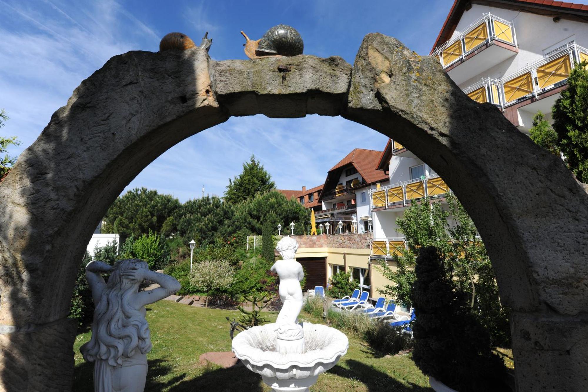 Hotel-Residenz Immenhof Maikammer Exterior foto